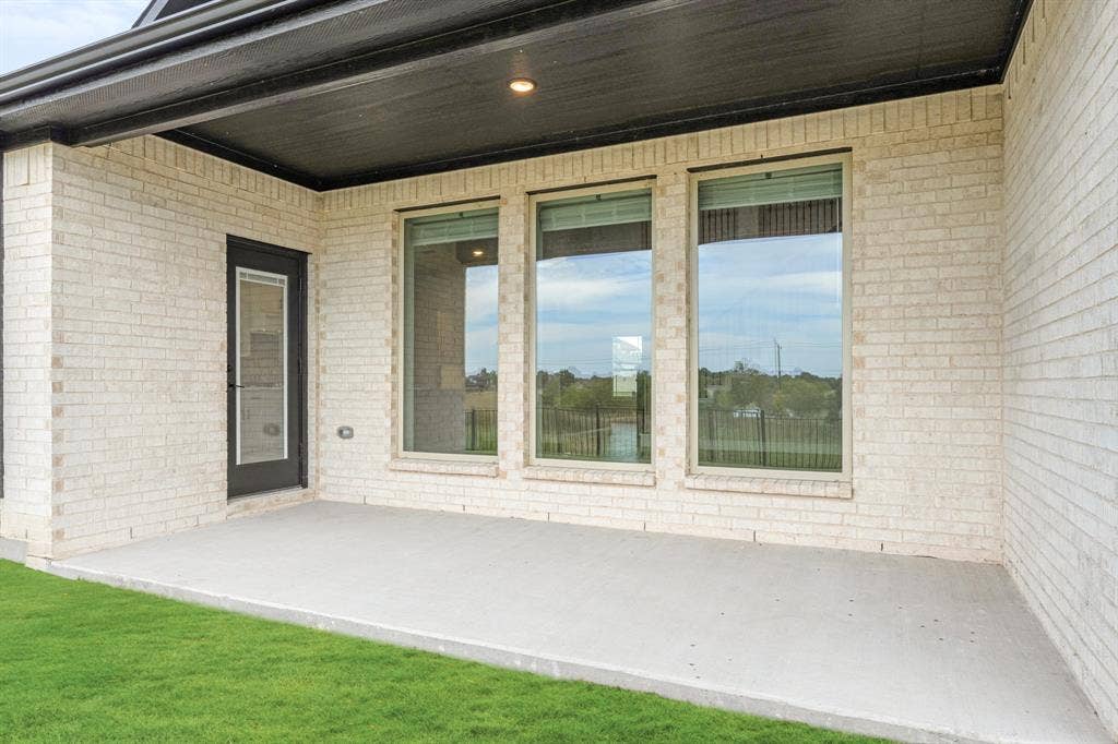 2415 Cornwall Lane, Forney, TX 75126 2415 Cornwall Lane, Forney, TX 75126