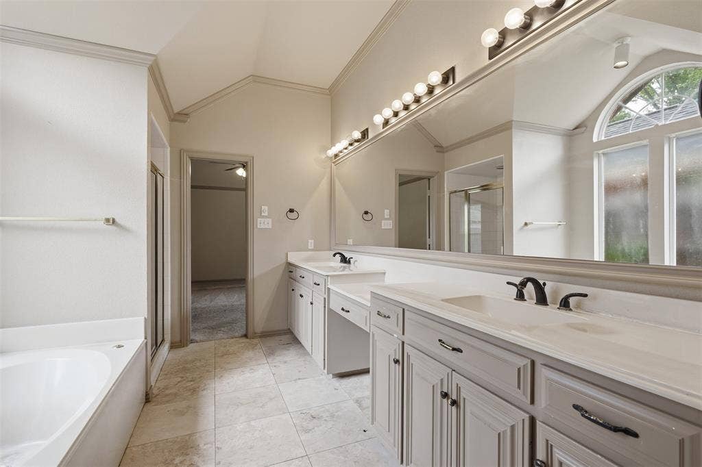 3318 Summergrove Drive, Arlington, TX 76001 3318 Summergrove Drive, Arlington, TX 76001