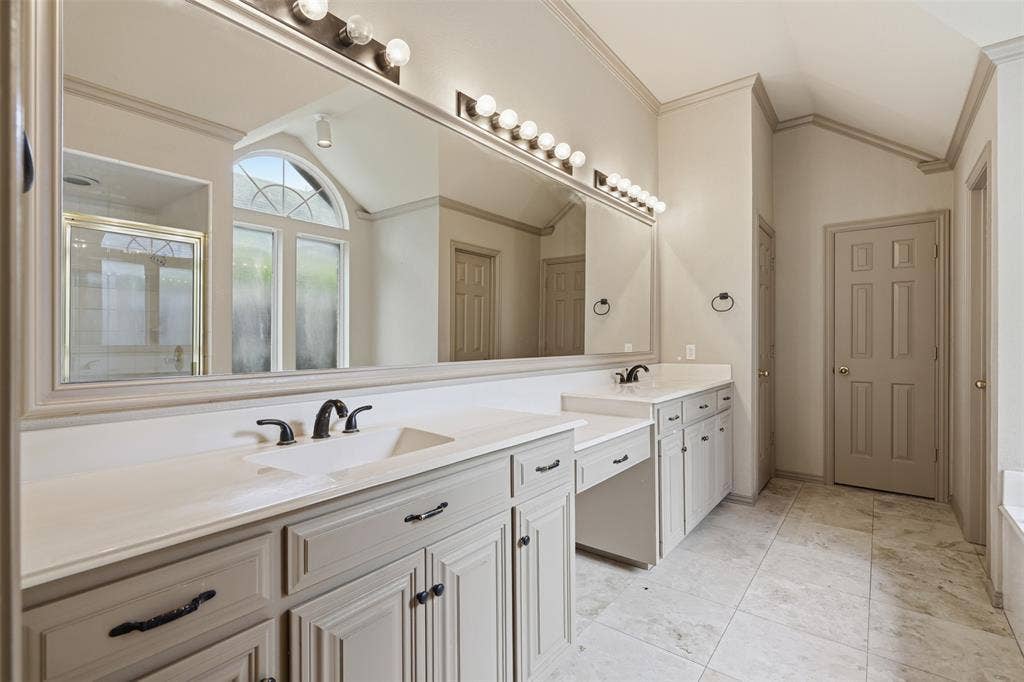 3318 Summergrove Drive, Arlington, TX 76001 3318 Summergrove Drive, Arlington, TX 76001
