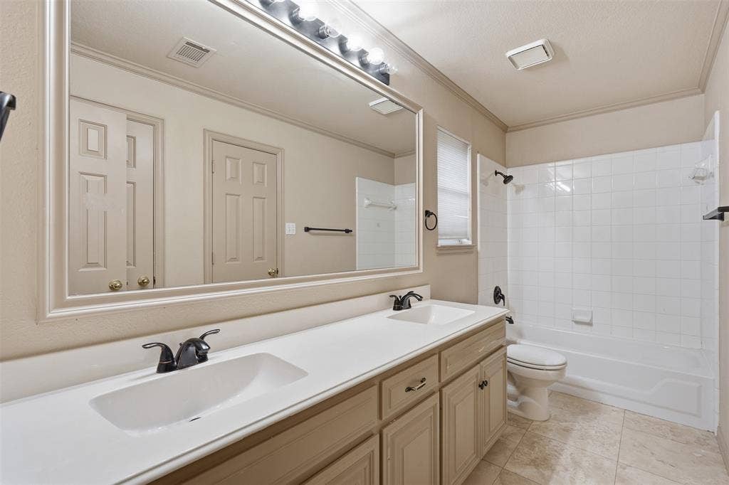 3318 Summergrove Drive, Arlington, TX 76001 3318 Summergrove Drive, Arlington, TX 76001