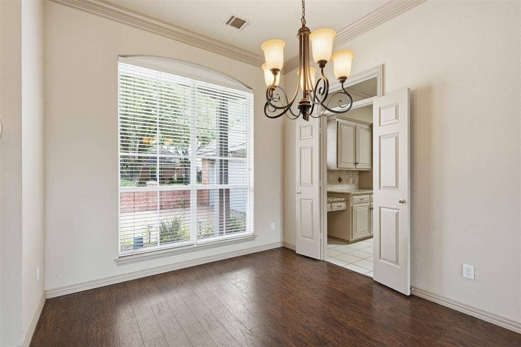 3318 Summergrove Drive, Arlington, TX 76001 3318 Summergrove Drive, Arlington, TX 76001