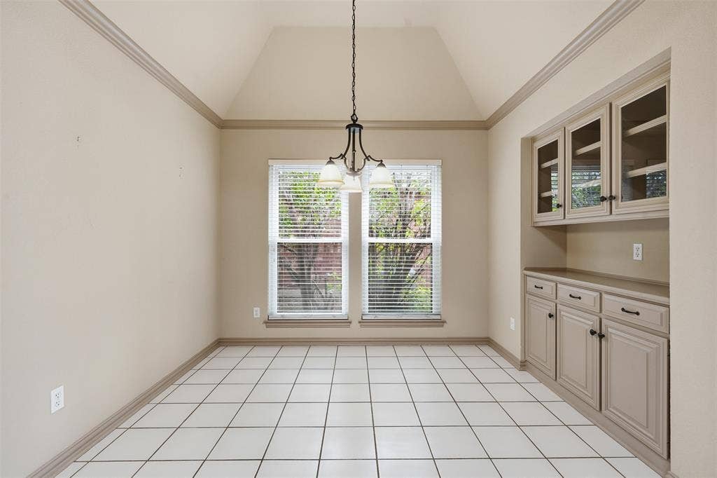 3318 Summergrove Drive, Arlington, TX 76001 3318 Summergrove Drive, Arlington, TX 76001