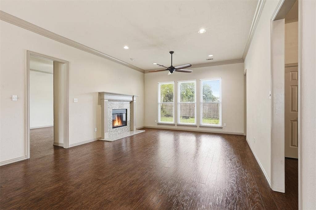 3318 Summergrove Drive, Arlington, TX 76001 3318 Summergrove Drive, Arlington, TX 76001