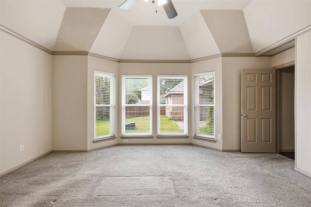 3318 Summergrove Drive, Arlington, TX 76001 3318 Summergrove Drive, Arlington, TX 76001