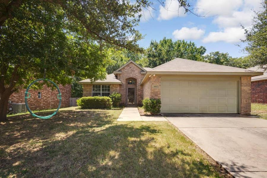 Property photo for 1417 Constantina Drive, Denton, TX