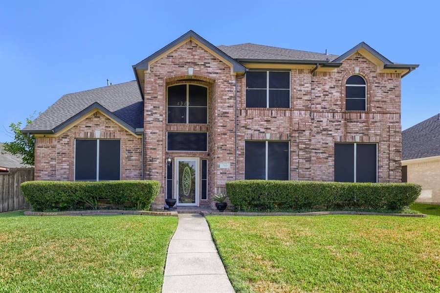 Property photo for 740 White Ash Road, DeSoto, TX