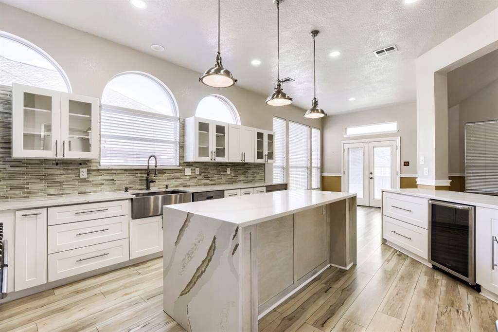 740 White Ash Road, DeSoto, TX 75115 740 White Ash Road, DeSoto, TX 75115