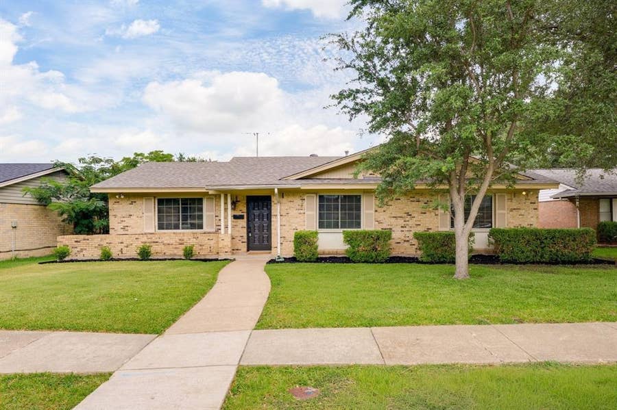 Property photo for 813 Chevy Chase Drive, Garland, TX
