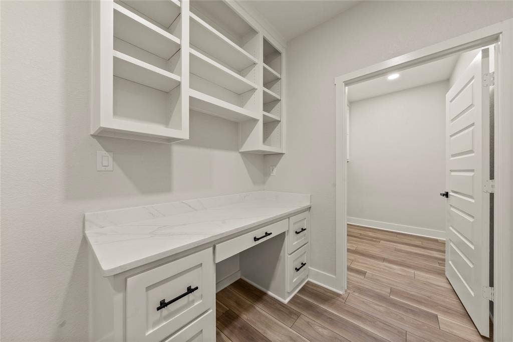 214 Rogers Street, McGregor, TX 76657