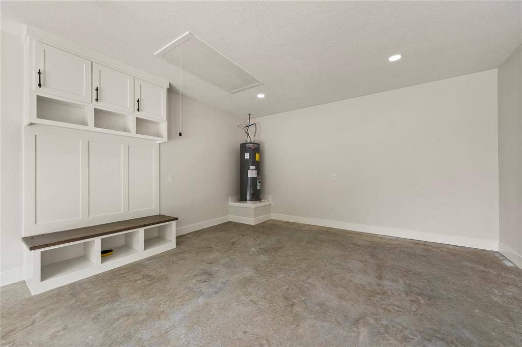 214 Rogers Street, McGregor, TX 76657