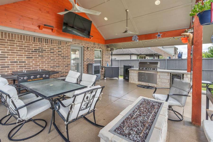 Property photo for 7118 Pampas Place, Venus, TX