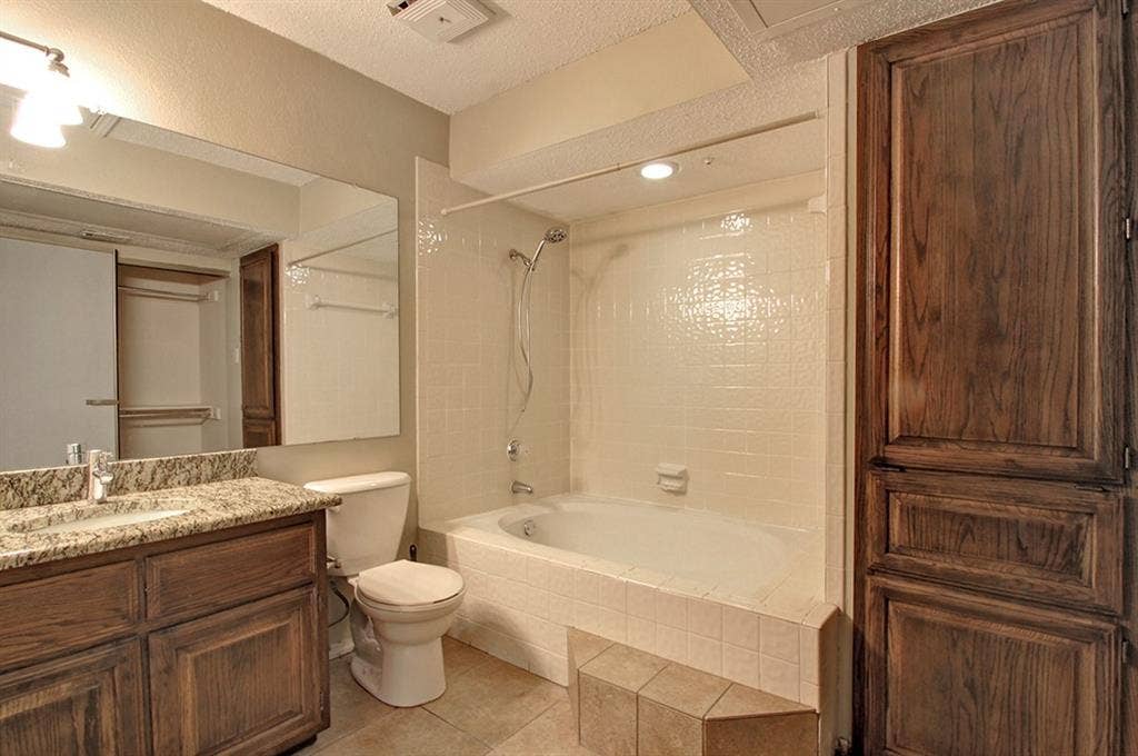 4242 N Capistrano Drive, #135, Dallas, TX 75287 4242 N Capistrano Drive, #135, Dallas, TX 75287