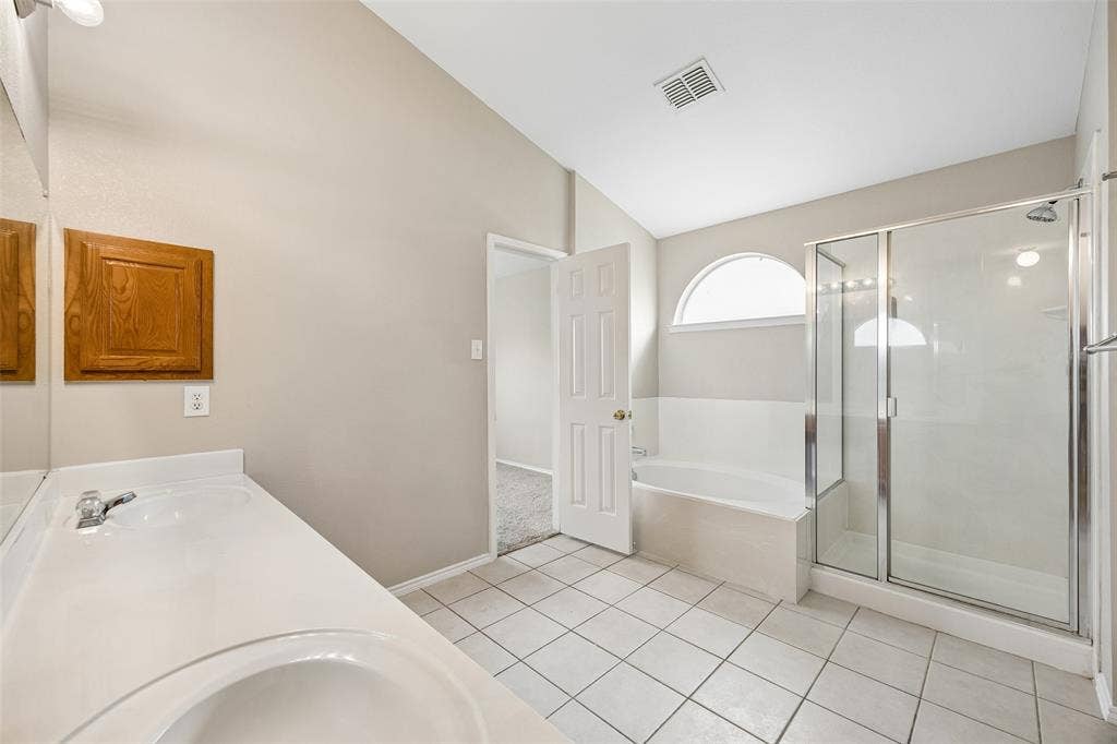 505 Cassia Way, Arlington, TX 76002 505 Cassia Way, Arlington, TX 76002
