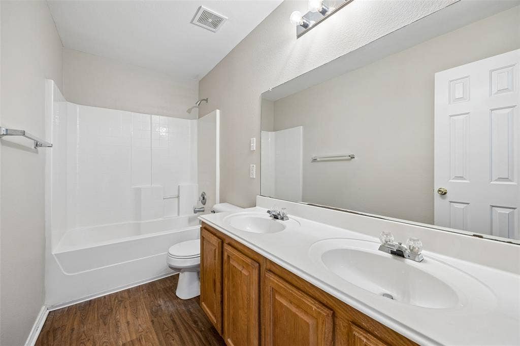 505 Cassia Way, Arlington, TX 76002 505 Cassia Way, Arlington, TX 76002