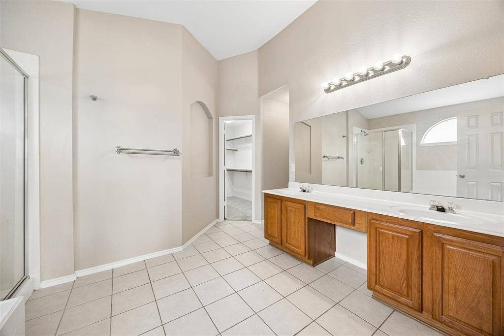 505 Cassia Way, Arlington, TX 76002 505 Cassia Way, Arlington, TX 76002