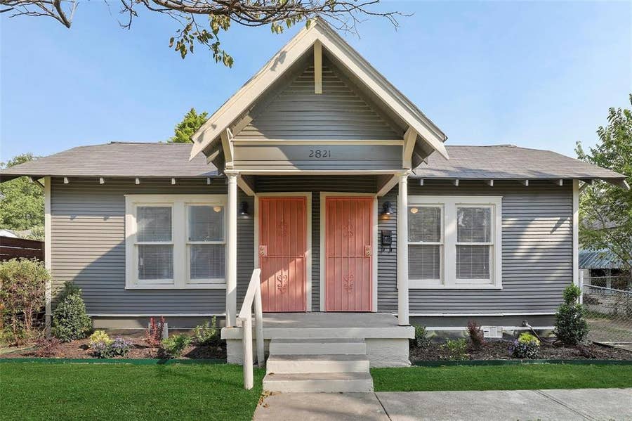 Property photo for 2821 Gladstone Drive, Dallas, TX
