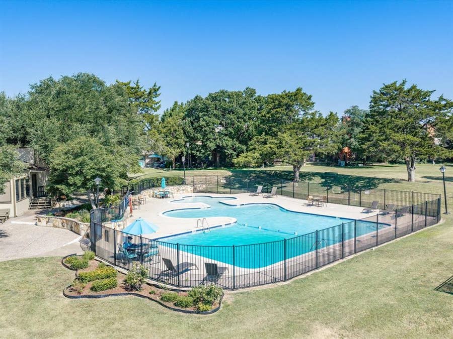 Property photo for 1327 Big Stone Gap Road, Duncanville, TX