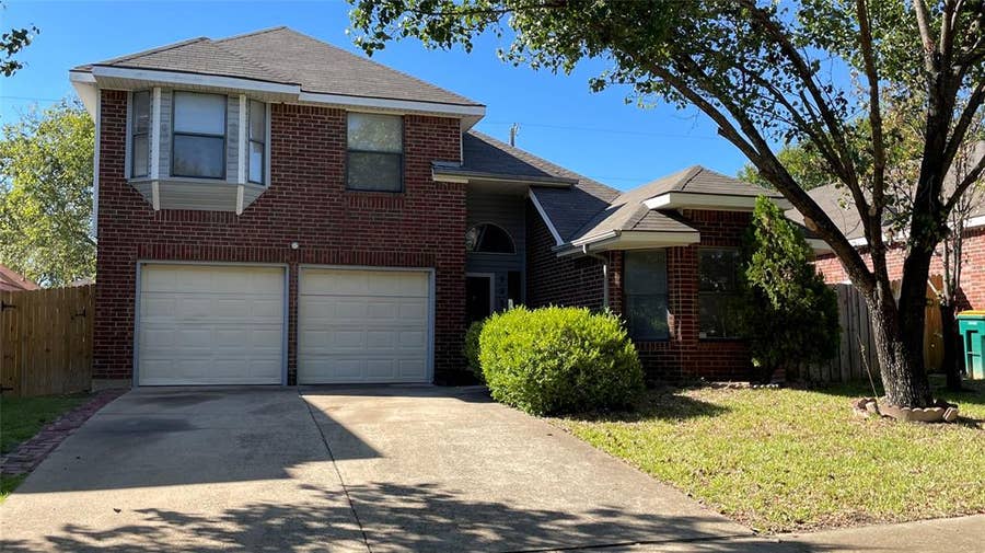 Property photo for 923 Simon Drive, Cedar Hill, TX