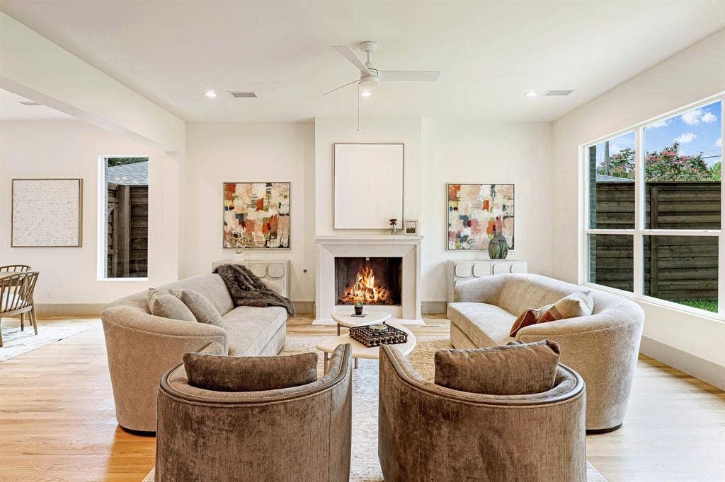 9621 Lanward Drive, Dallas, TX 75238 9621 Lanward Drive, Dallas, TX 75238