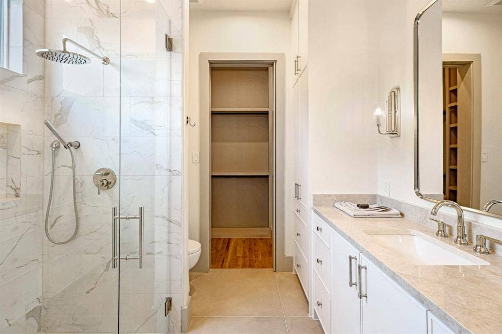 9621 Lanward Drive, Dallas, TX 75238 9621 Lanward Drive, Dallas, TX 75238