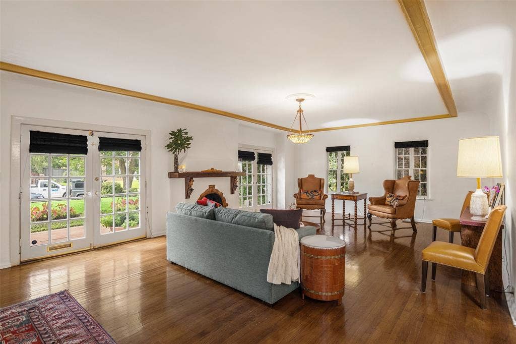 4310 Rawlins Street, Dallas, TX 75219 French Doors open to Front Patio