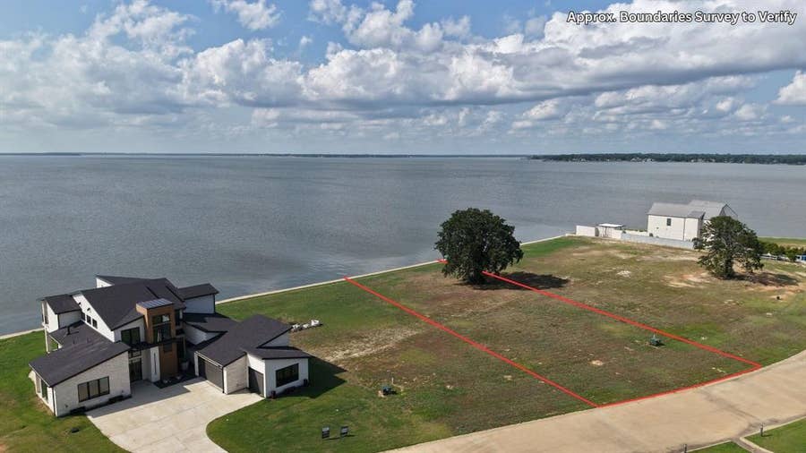 Property photo for 108 Mary Court, Gun Barrel City, TX