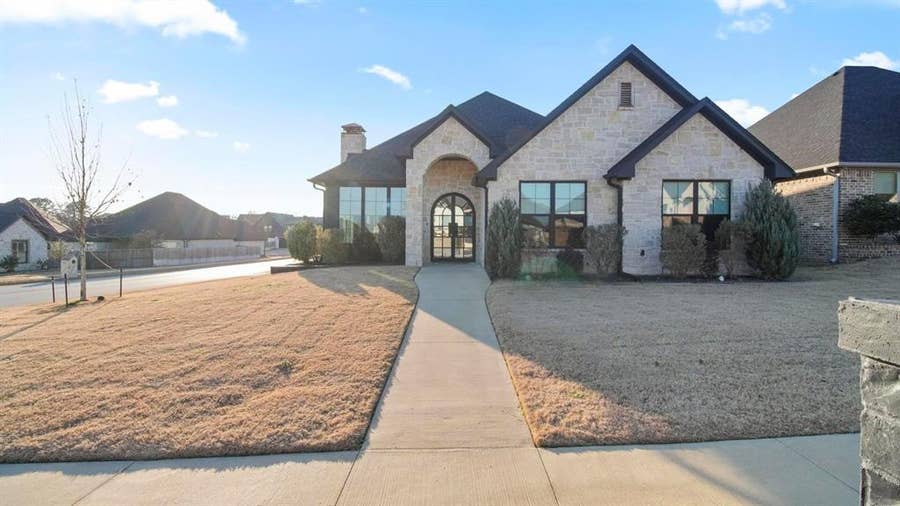 Property photo for 3157 Salado Creek Drive, Tyler, TX