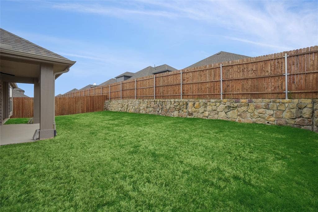 9100 Amistad Lane, Denton, TX 76226 9100 Amistad Lane, Denton, TX 76226