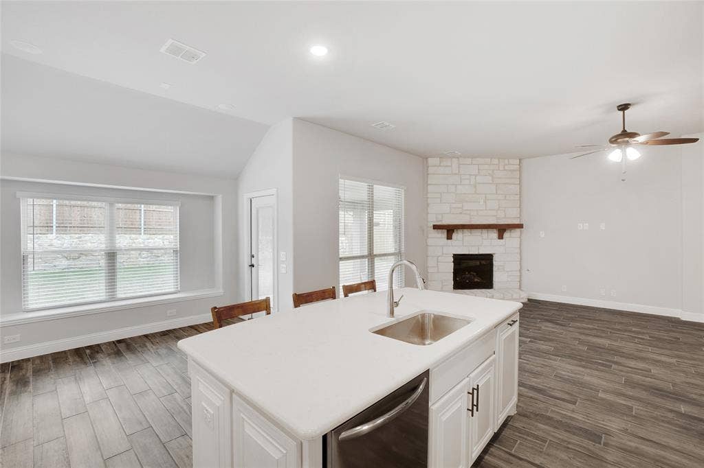 9100 Amistad Lane, Denton, TX 76226 9100 Amistad Lane, Denton, TX 76226
