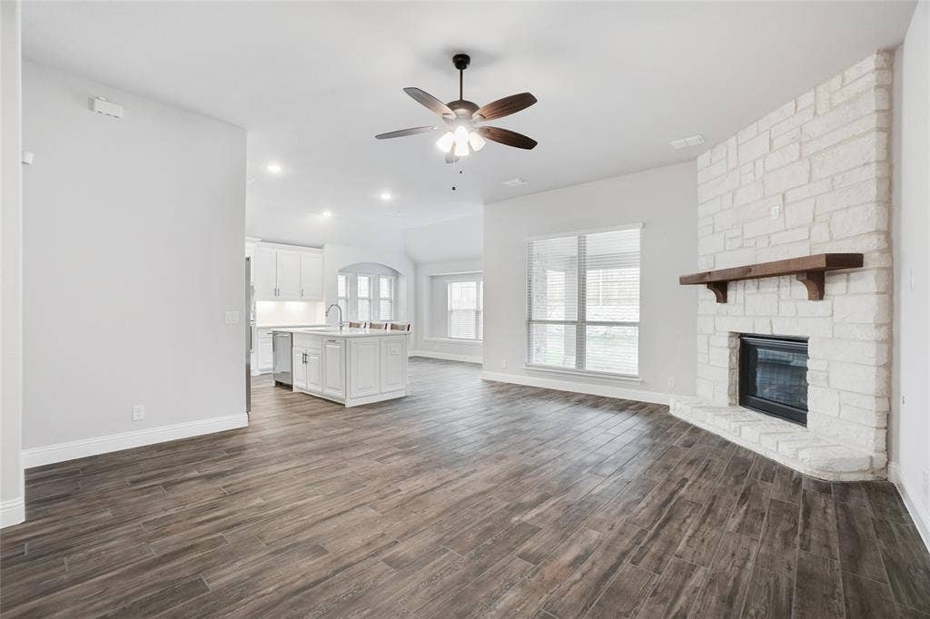 9100 Amistad Lane, Denton, TX 76226 9100 Amistad Lane, Denton, TX 76226