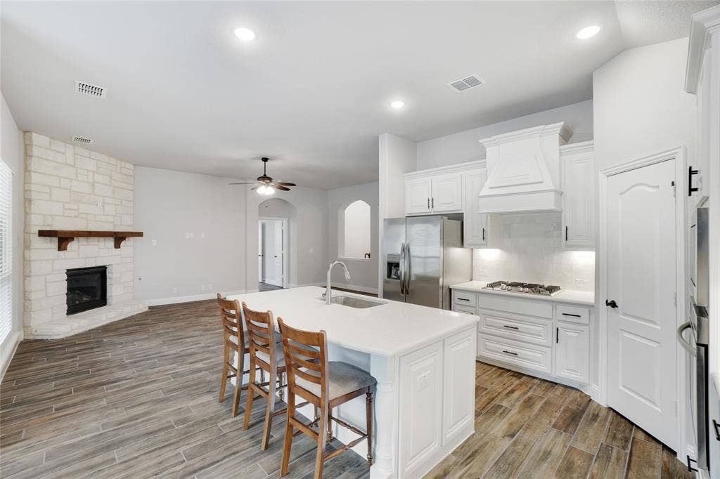 9100 Amistad Lane, Denton, TX 76226 9100 Amistad Lane, Denton, TX 76226
