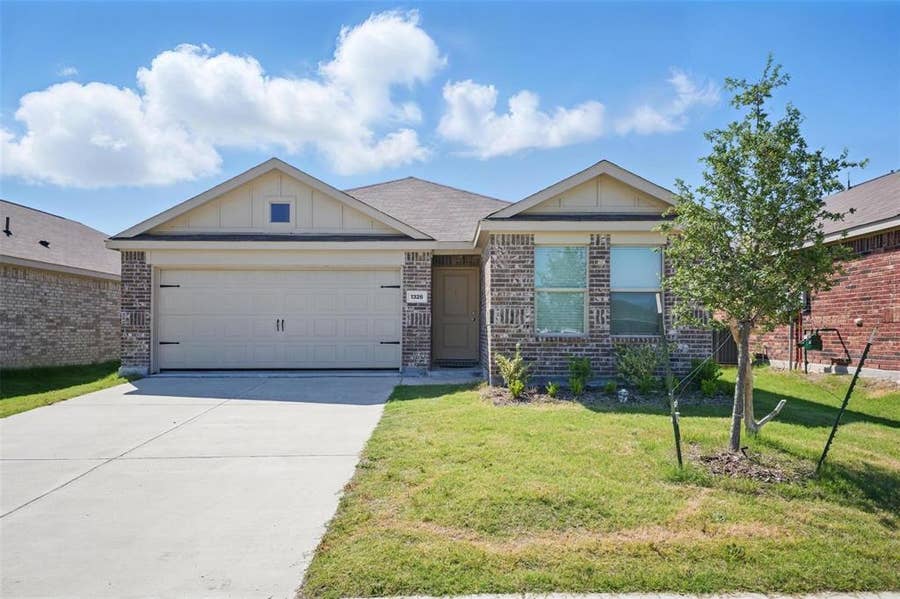 Property photo for 1326 Eldridge Pond Street, Forney, TX