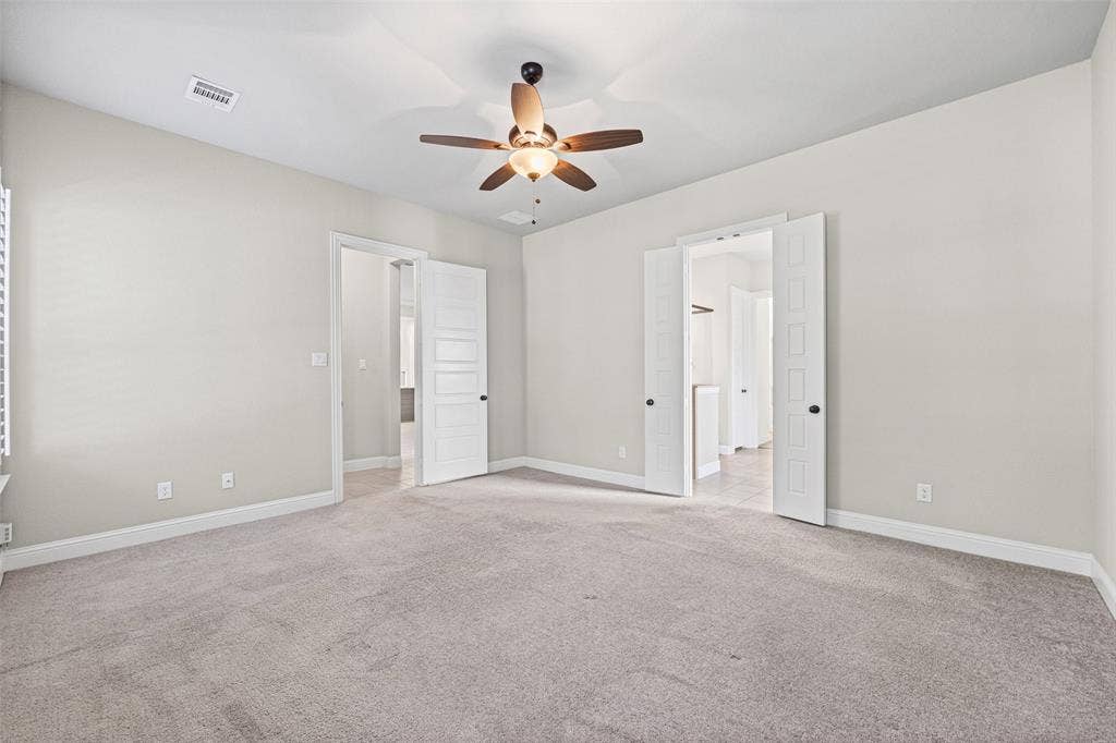 3200 Tail Water Drive, Mansfield, TX 76063 Large primary suite