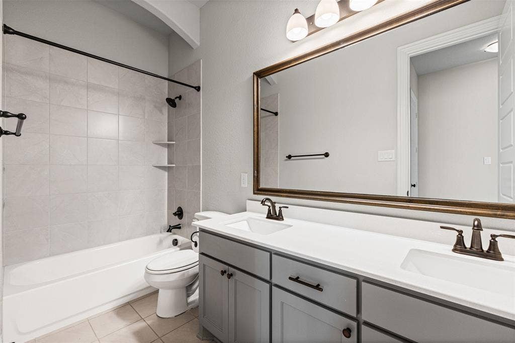3200 Tail Water Drive, Mansfield, TX 76063 Hall bathroom near bedrooms 2 and 3