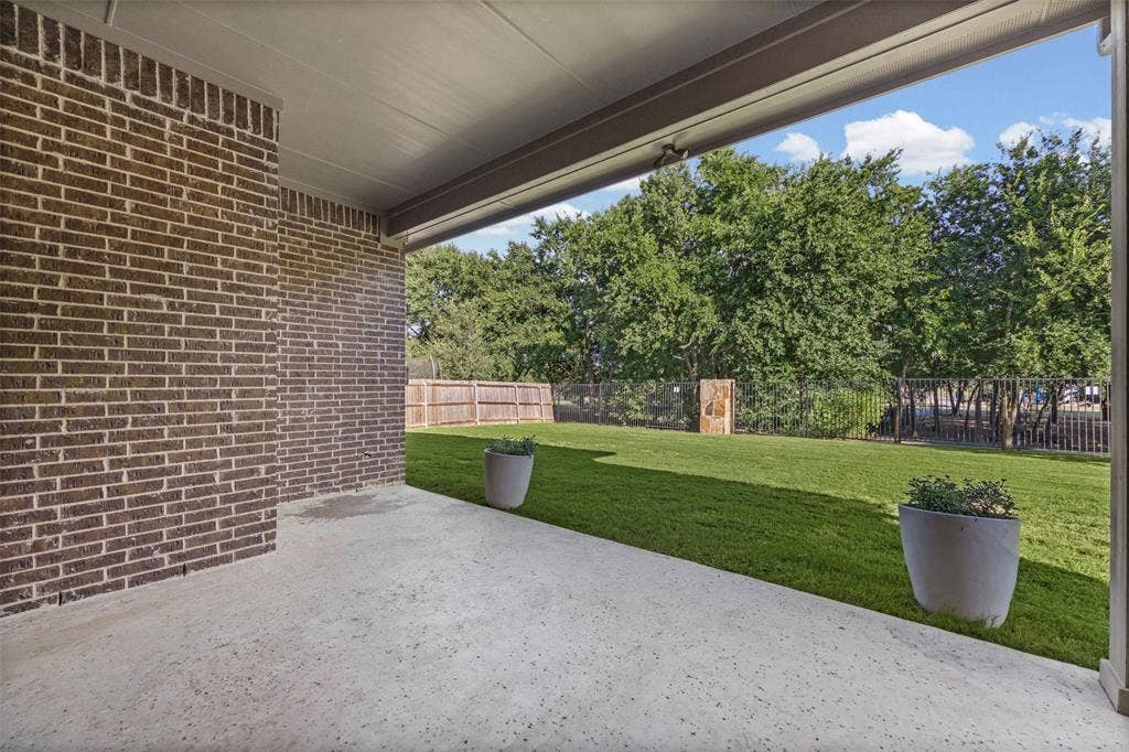 3200 Tail Water Drive, Mansfield, TX 76063 Huge covered patio