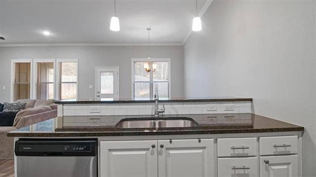 2927 Meadow Brook Trail, Tyler, TX 75701 2927 Meadow Brook Trail, Tyler, TX 75701
