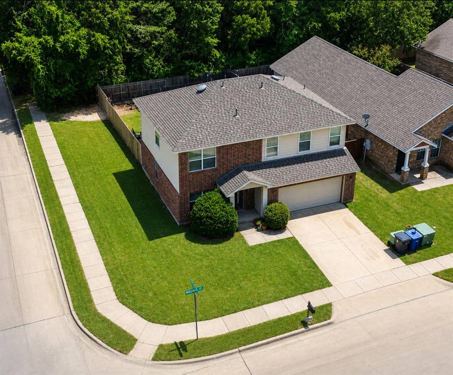 Property photo for 3372 Mojave Drive, Dallas, TX