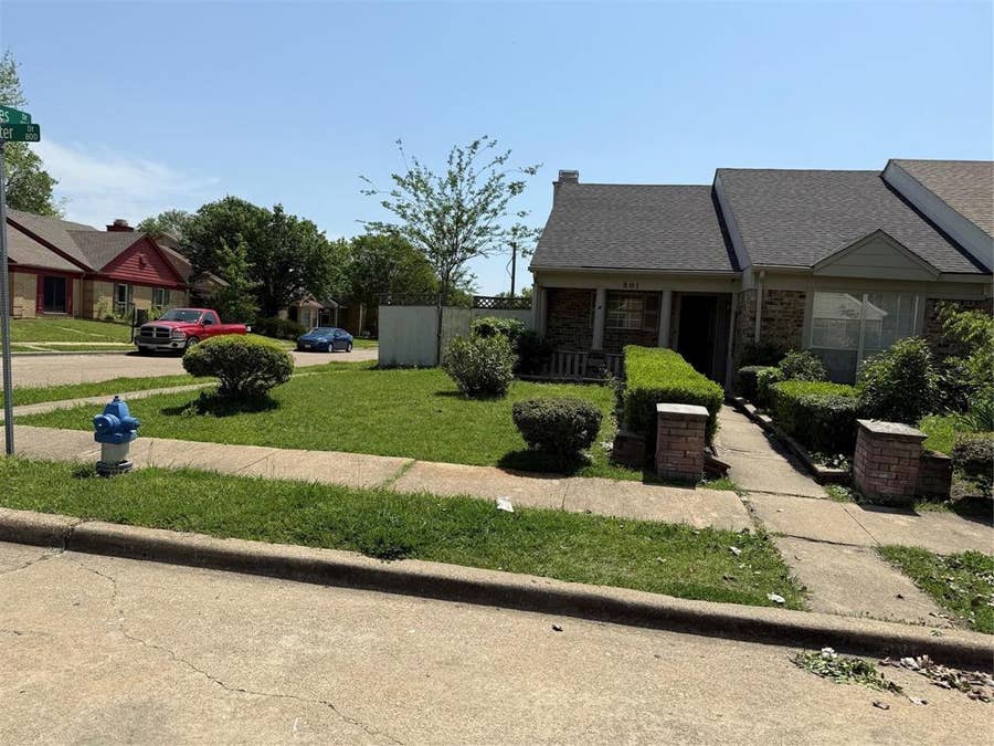 Property photo for 801 Colchester Drive, Mesquite, TX