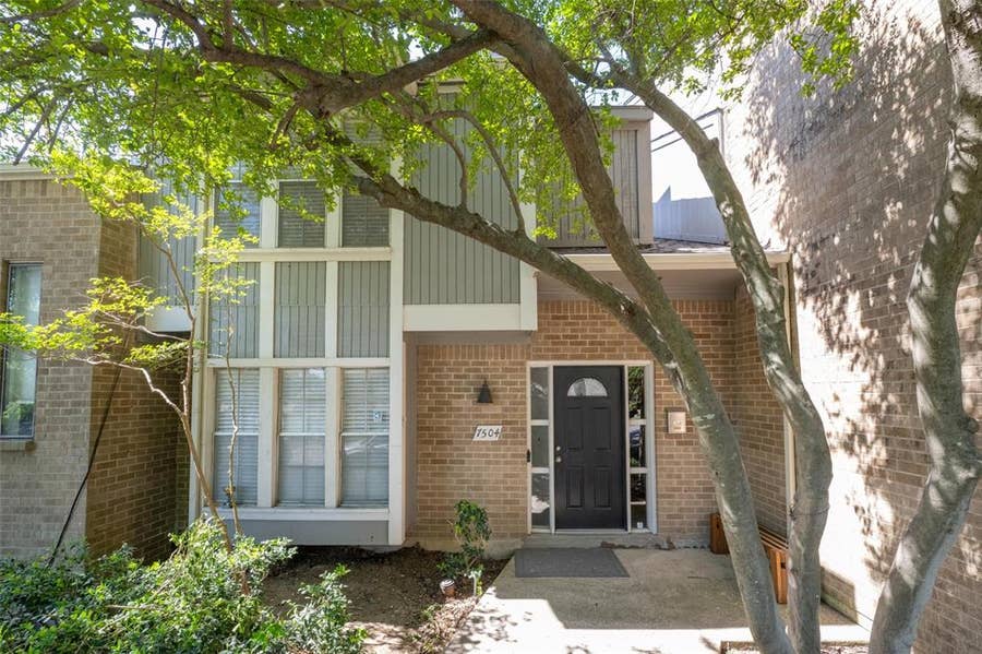 Property photo for 7504 Riverbrook Drive, Dallas, TX