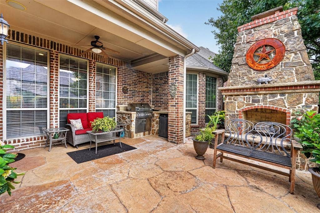 2340 Hedgewood Lane, Allen, TX 75013 2340 Hedgewood Lane, Allen, TX 75013