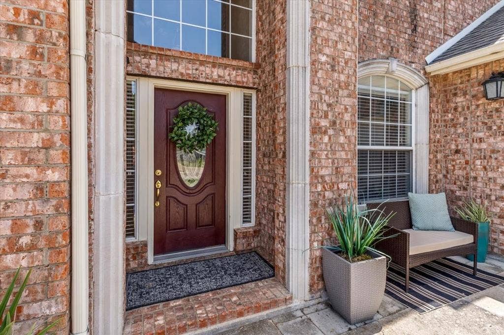 1502 Chase Oaks Drive, Keller, TX 76248 Inviting entryway