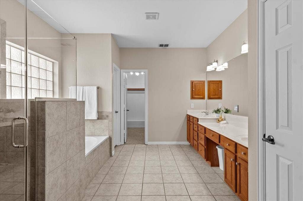 1502 Chase Oaks Drive, Keller, TX 76248 Primary bathroom with separate shower and large soaking tub