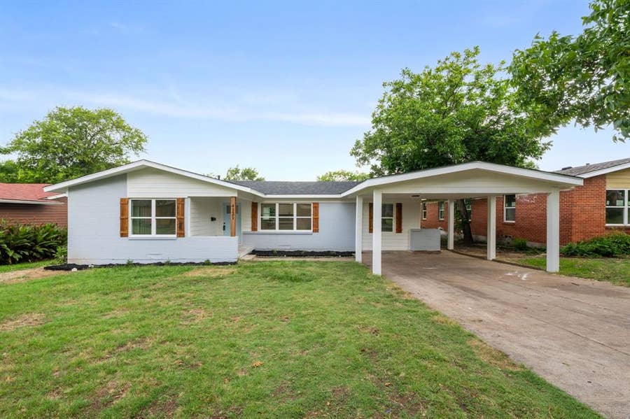 Property photo for 4121 Summitt Ridge Drive, Dallas, TX