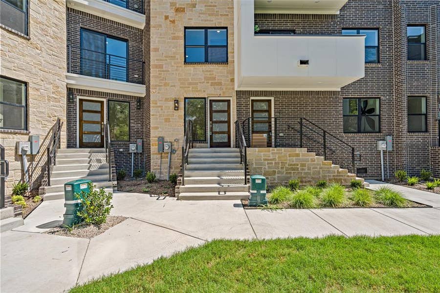 Property photo for 2729 Azalea Park Circle, Fort Worth, TX