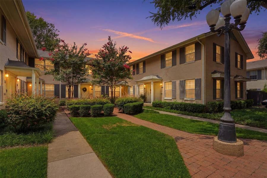 Property photo for 4723B Bradford Drive, Dallas, TX