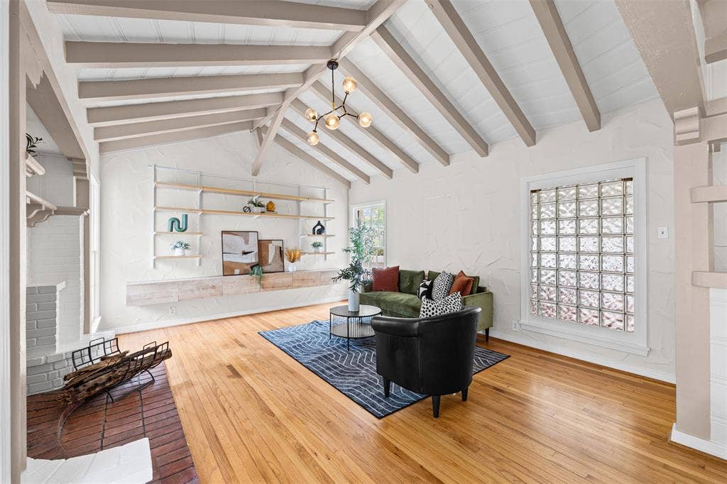 311 N Tennant Street, Dallas, TX 75208 Living room with tons of natural light and beams