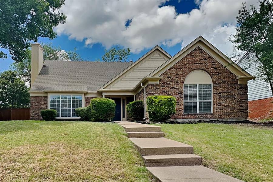 Property photo for 3914 18th Street, Plano, TX