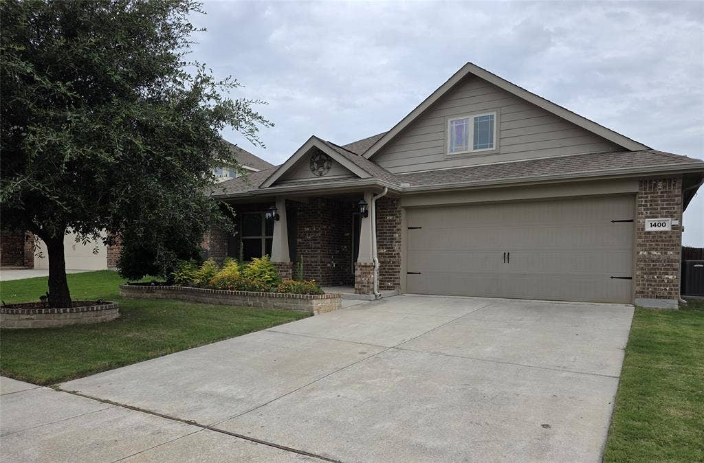 1400 Crossvine Drive, Anna, TX 75409
