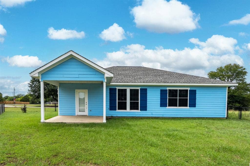 304 Port Drive, Gun Barrel City, TX 75156 304 Port Drive, Gun Barrel City, TX 75156