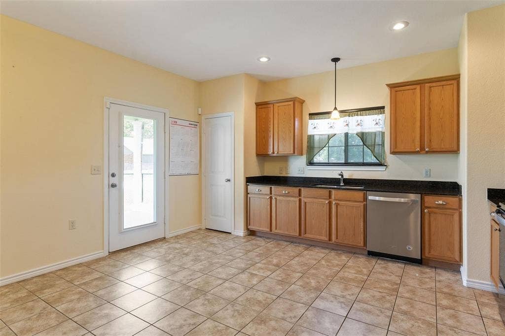 304 Port Drive, Gun Barrel City, TX 75156 304 Port Drive, Gun Barrel City, TX 75156